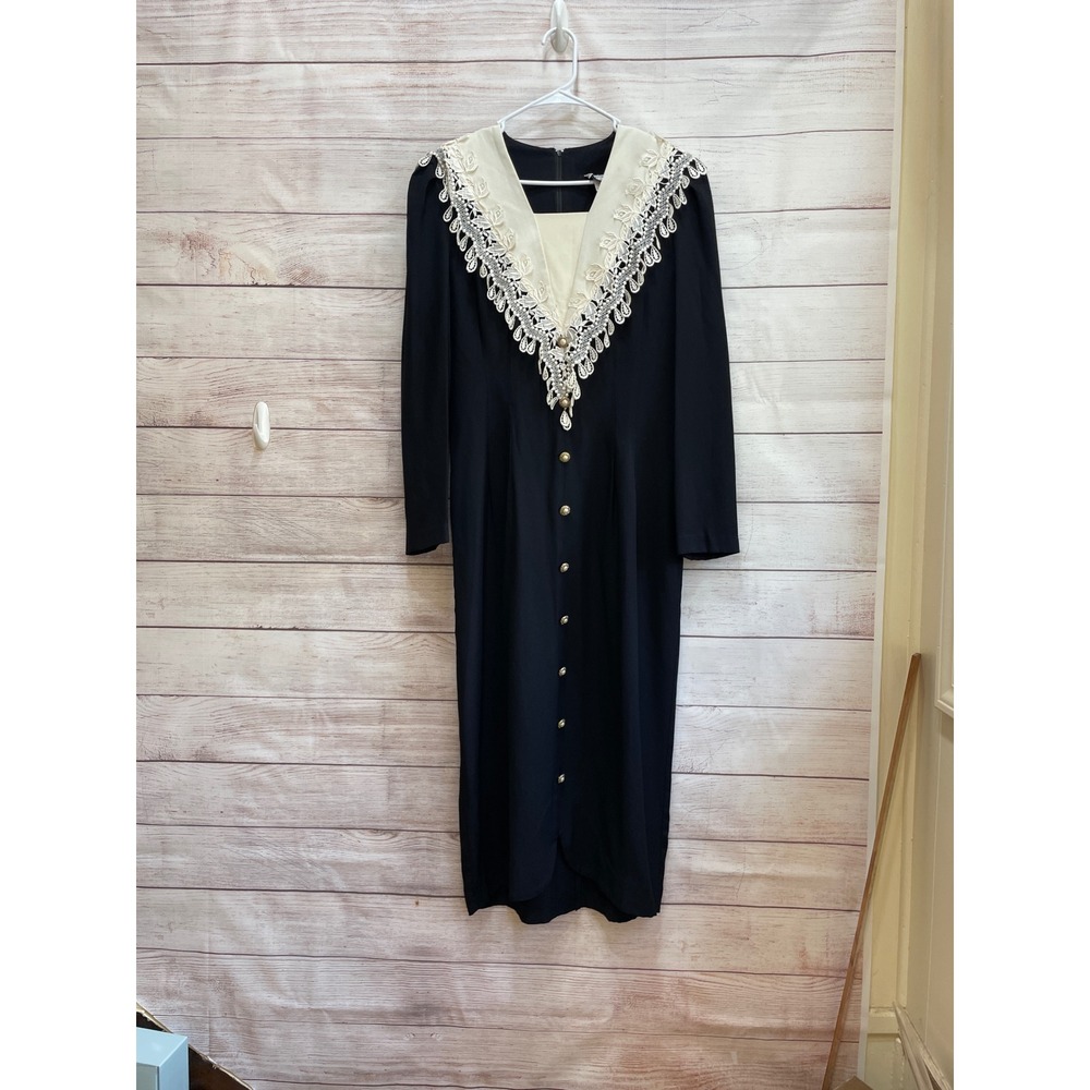 VINTAGE JEFFREY AND DARA BY LINDA HUTLEY BLACK MAXI DRESS WITH LACE DETAIL